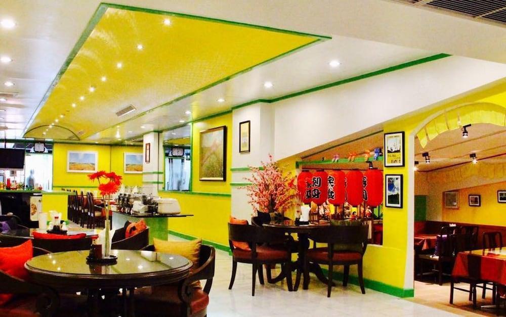 Yellow Ribbon Hills Boutique Suites Бангкок Екстер'єр фото