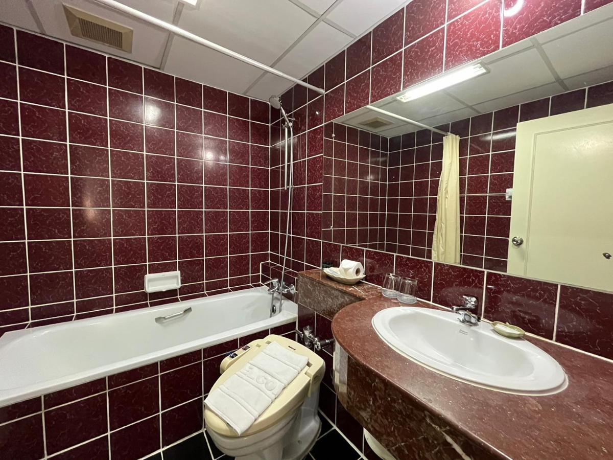 Yellow Ribbon Hills Boutique Suites Бангкок Екстер'єр фото