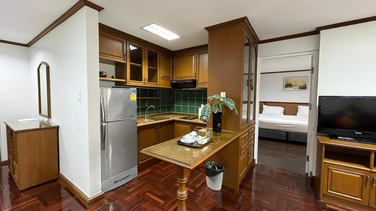 Yellow Ribbon Hills Boutique Suites Бангкок Екстер'єр фото