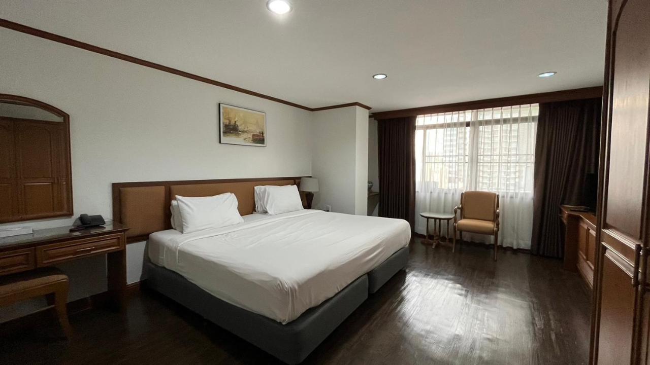 Yellow Ribbon Hills Boutique Suites Бангкок Екстер'єр фото